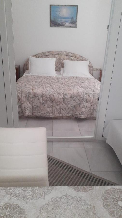 Apartments Zdenka Marina Ngoại thất bức ảnh