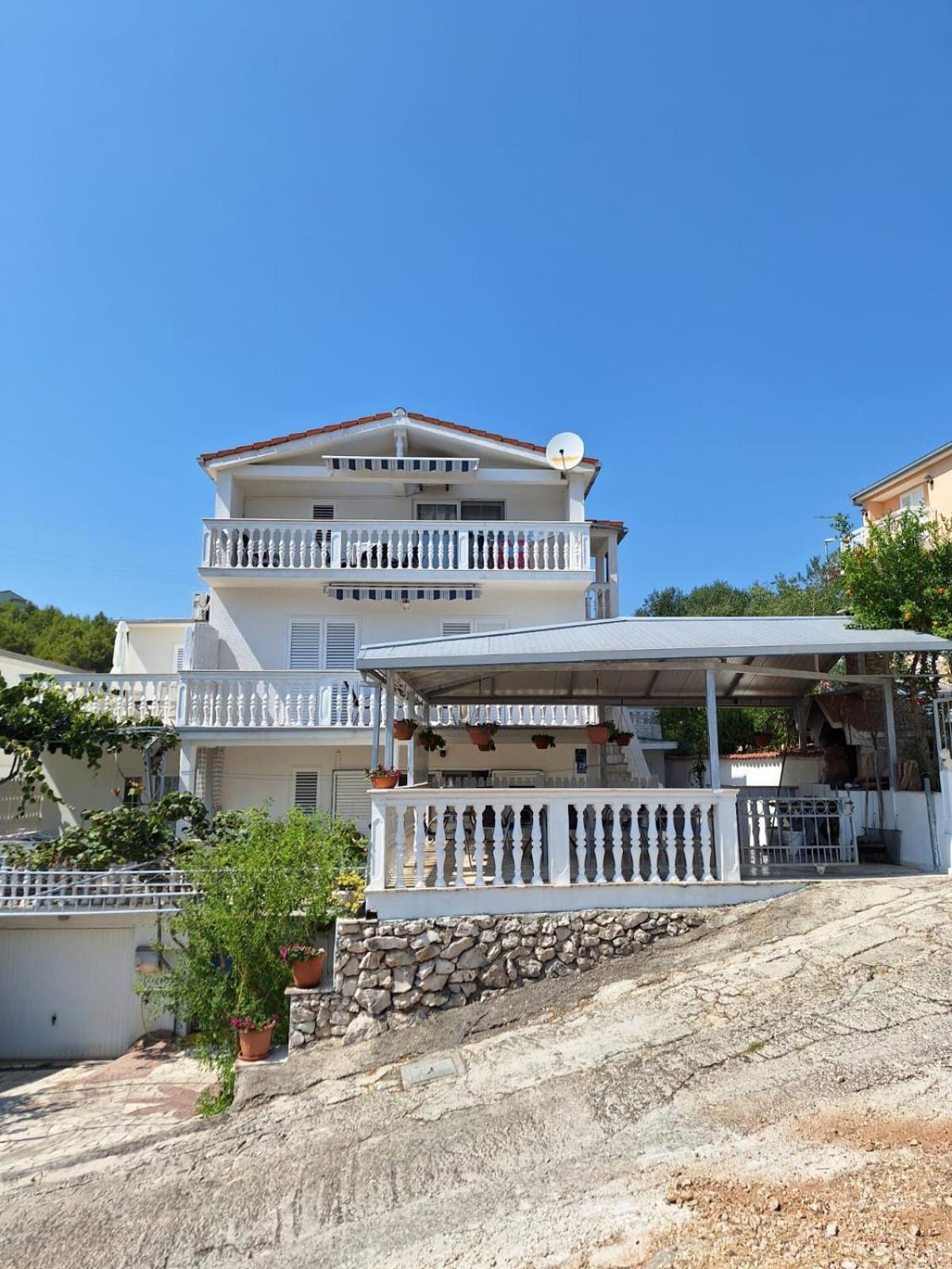 Apartments Zdenka Marina Ngoại thất bức ảnh